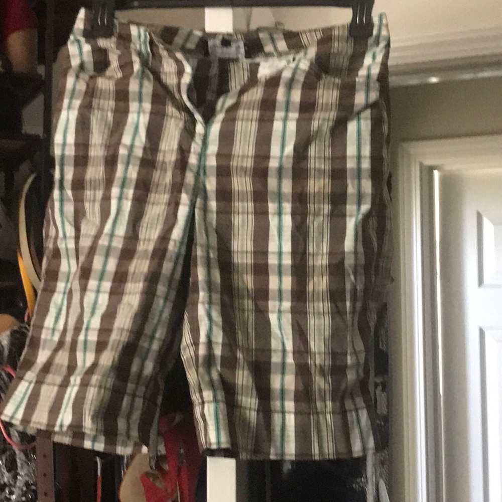 Women’s golf shorts